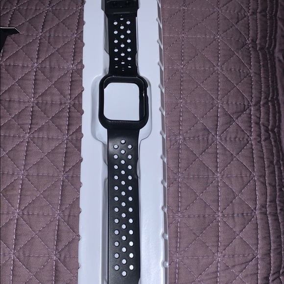 Apple Watch 40mm black watch band New with box - Picture 4 of 4